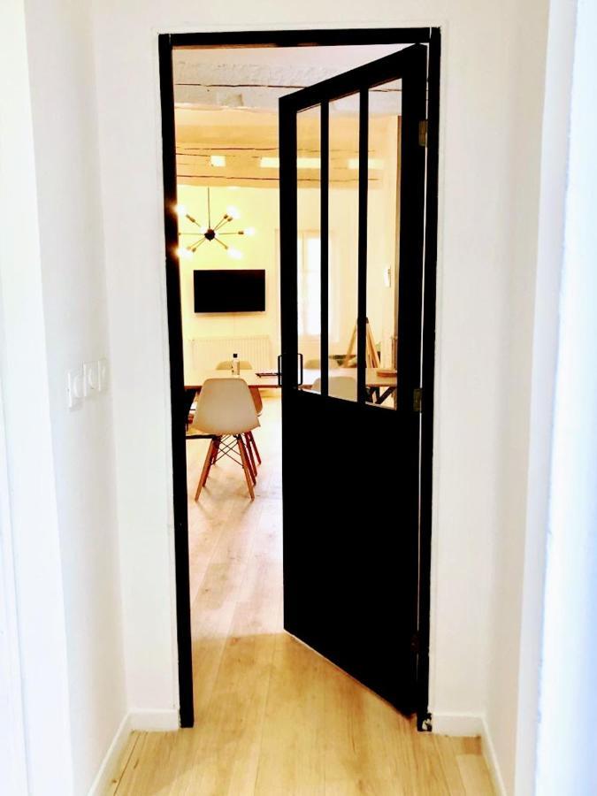 Une Maison Design Dans Le Centre Ville Foix Ngoại thất bức ảnh